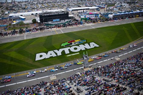 2024 daytona 500 odds.